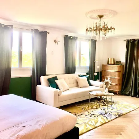 Guest house Caprice *